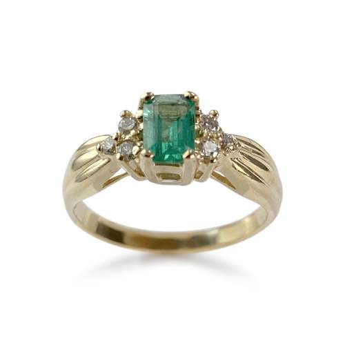 Bague d'occasion or 585 jaune émeraude diamants