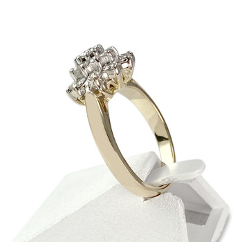 Tweedehands ring 2 goud 750 diamanten
