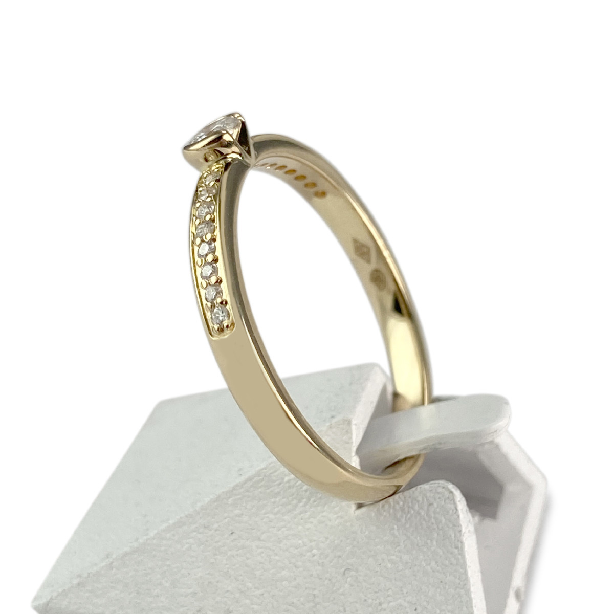Bague d'occasion or 750 jaune diamants - vue 2
