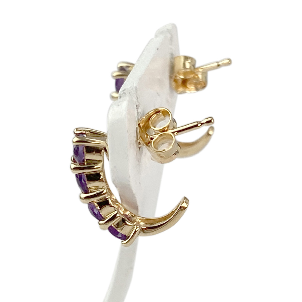Boucles d'oreilles clous d'occasion or 750 jaune améthystes - vue 2