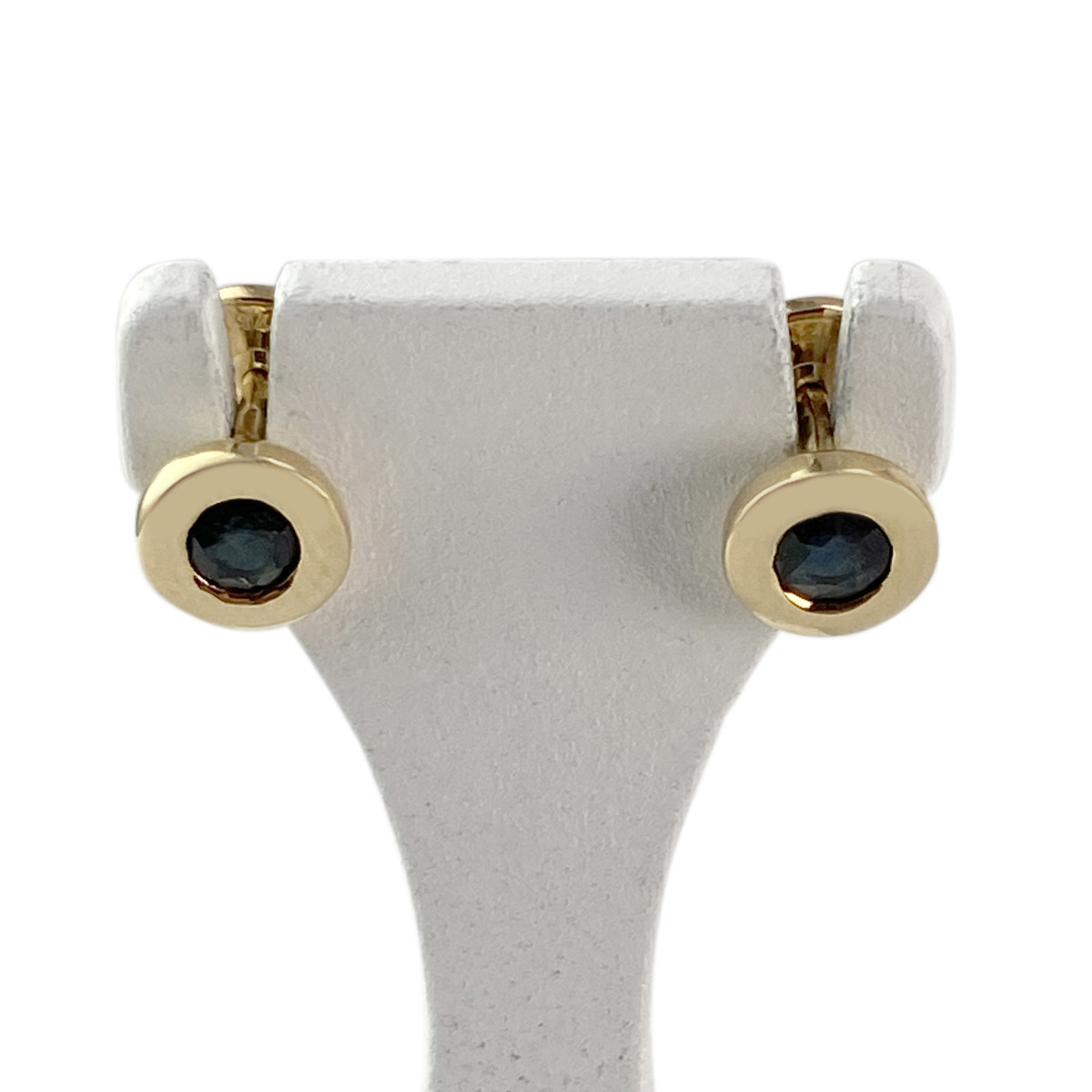 Boucles d'oreilles clous d'occasion or 750 jaune saphirs