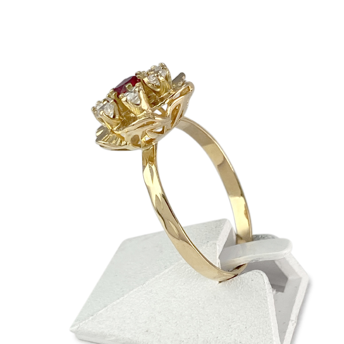 Bague d'occasion or 750 jaune rubis synthétique zirconias - vue 2