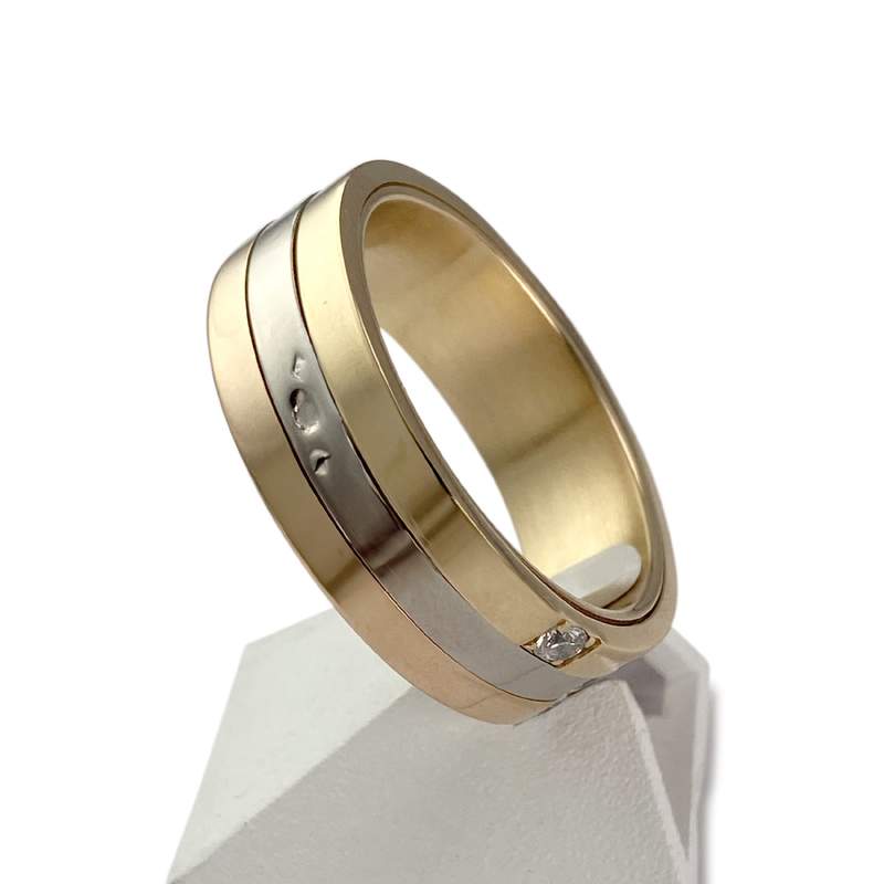 Tweedehands ring van 3 soorten goud 750 diamanten - afbeelding 2
