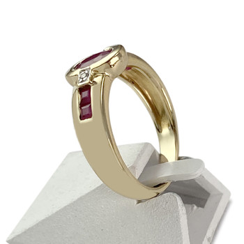Second-hand gold ring 750 yellow ruby diamonds