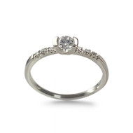 Bague d'occasion or 750 blanc zirconias