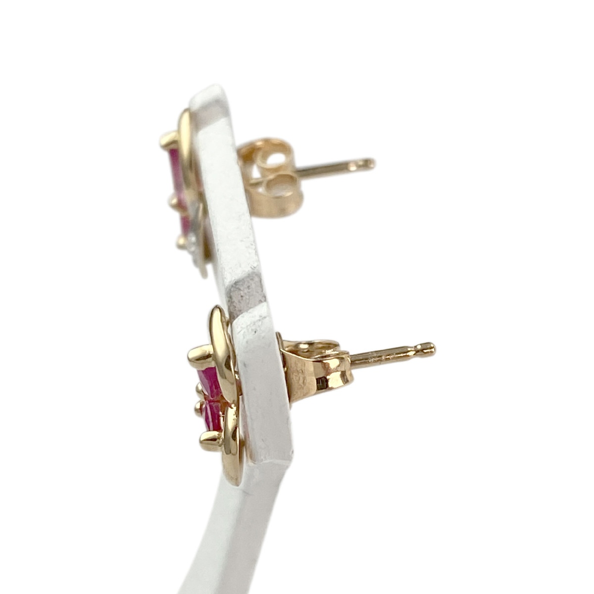 Boucles d'oreilles d'occasion or 750 jaune fleur rubis - vue 2