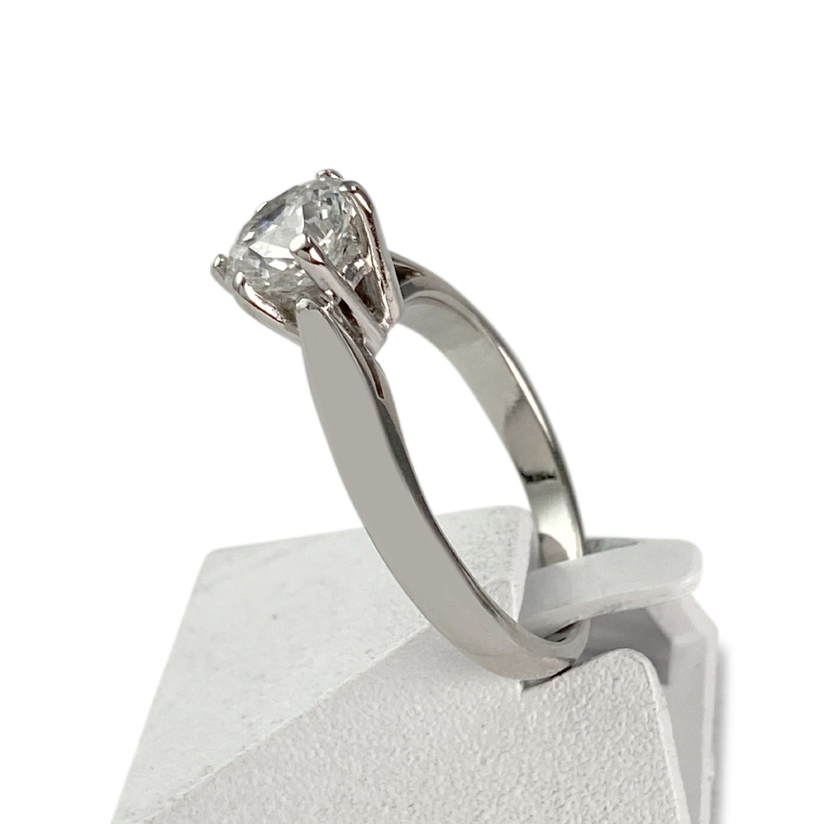 Solitaire d'occasion or 750 blanc diamant - vue 2