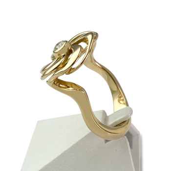 Tweedehands PORCHET-ring van 750 geelgoud met diamanten bloem