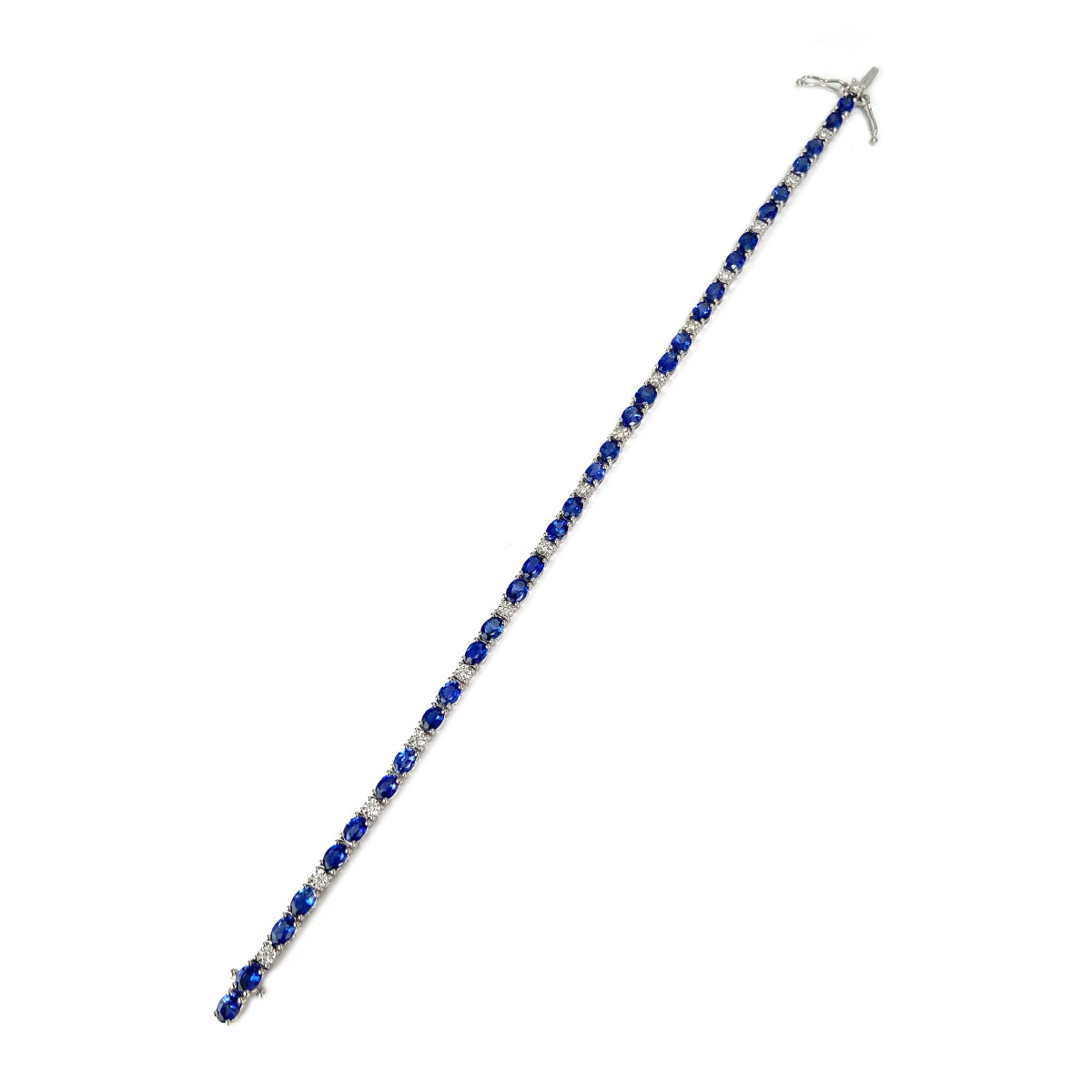 Bracelet d'occasion or 750 blanc saphirs et diamants 18 cm - vue 2