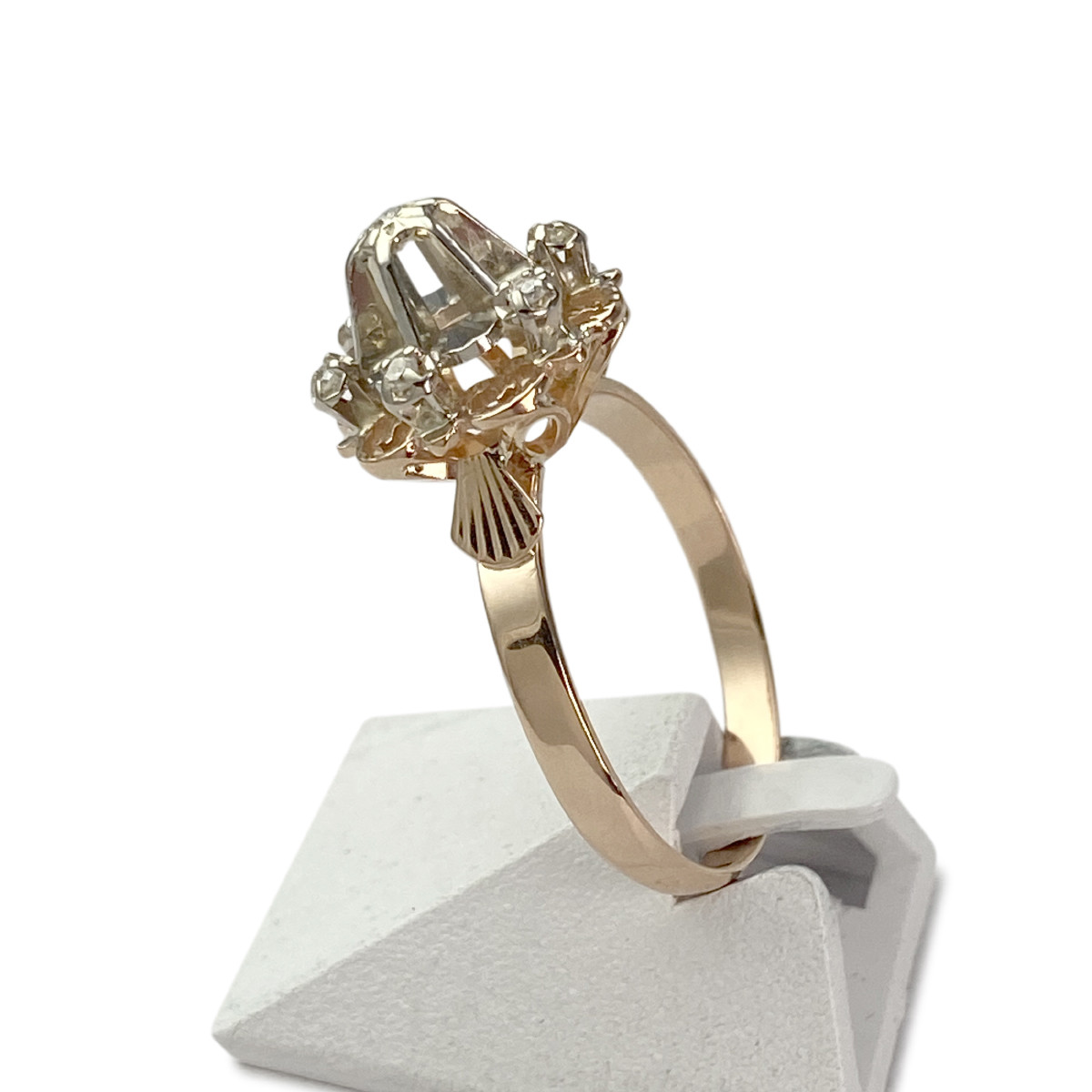 Bague d'occasion or 750 rose et blanc fleur diamants - vue 2