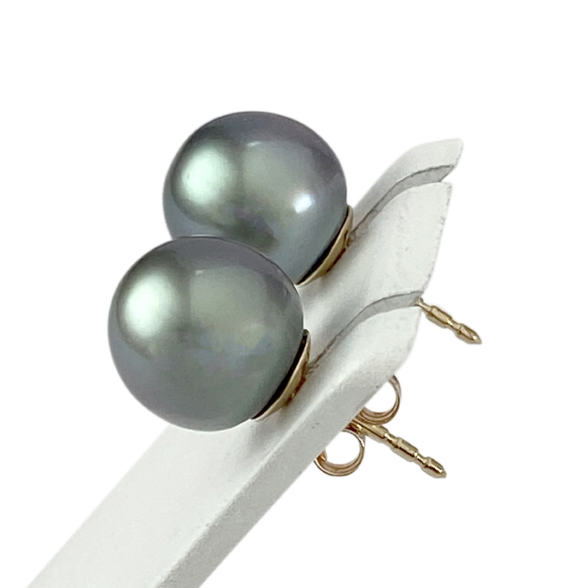 Boucles d'oreilles d'occasion or 750 jaune perlede tahiti - vue 2