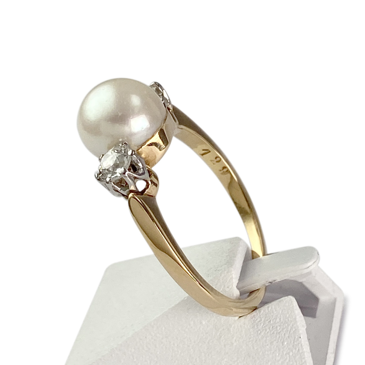 Bague d'occasion or 750 jaune perle de culture diamant - vue 2