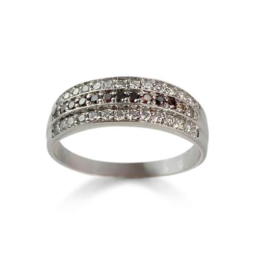 Bague d'occasion or 750 blanc diamant