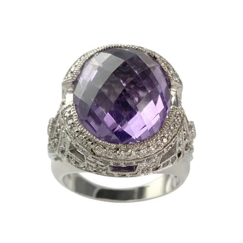 Bague d'occasion or 750 blanc avec 1 amethyste, des diamants blancs et des diamants noirs traités