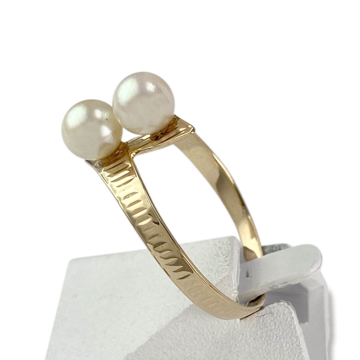Second hand gold ring 750 yellow cultured pearl - view 2