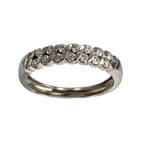 Tweedehands gouden 750 witte diamanten ring