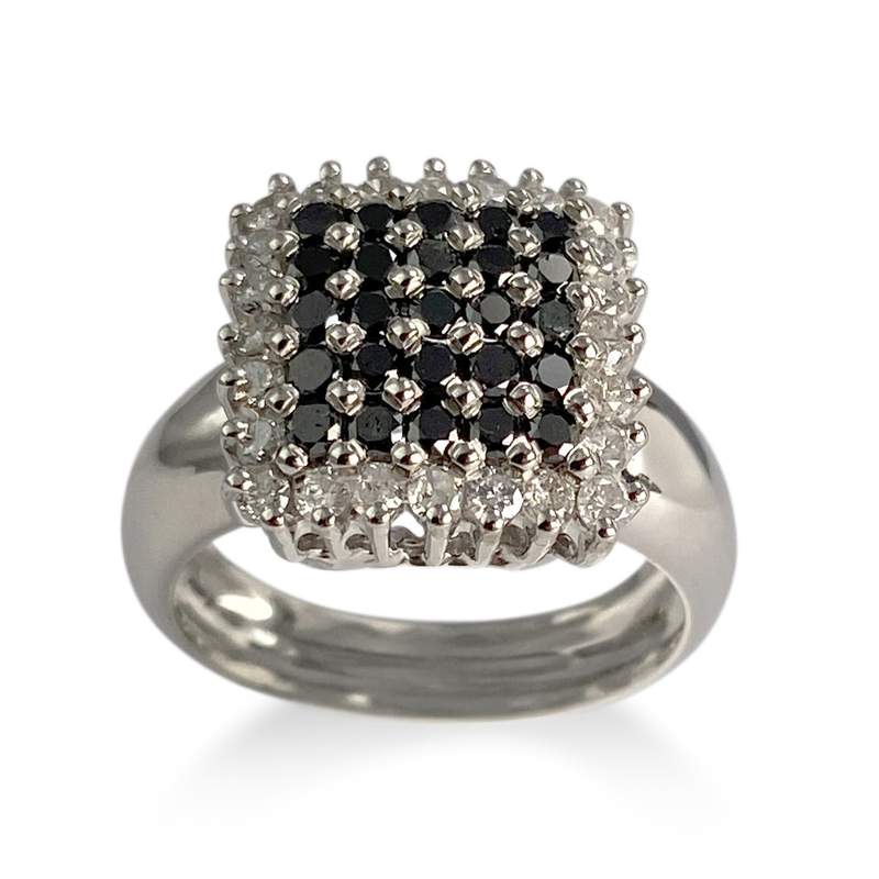 Bague d'occasion or 750 blanc avec diamants blancs et noirs traités - vue 1
