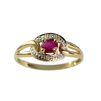 Tweedehands goud 750 gele robijn diamanten ring