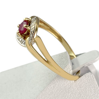 Tweedehands goud 750 gele robijn diamanten ring