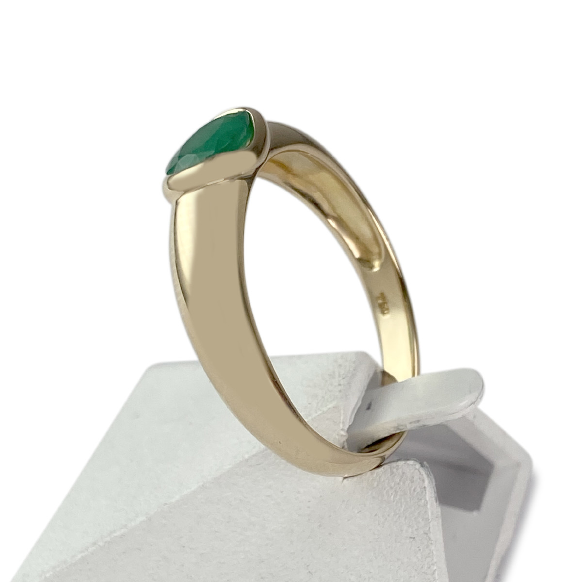 Bague d'occasion or 750 jaune emeraude - vue 2