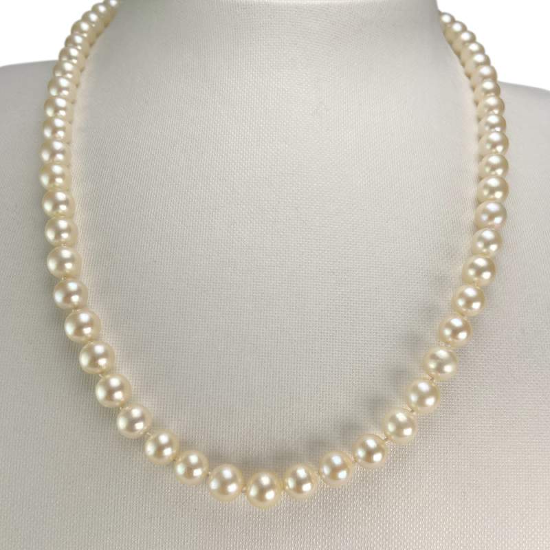 Secondhand necklace 750 yellow gold japanese cultured pearl - view 2