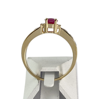 Tweedehands goud 750 gele robijn diamanten ring