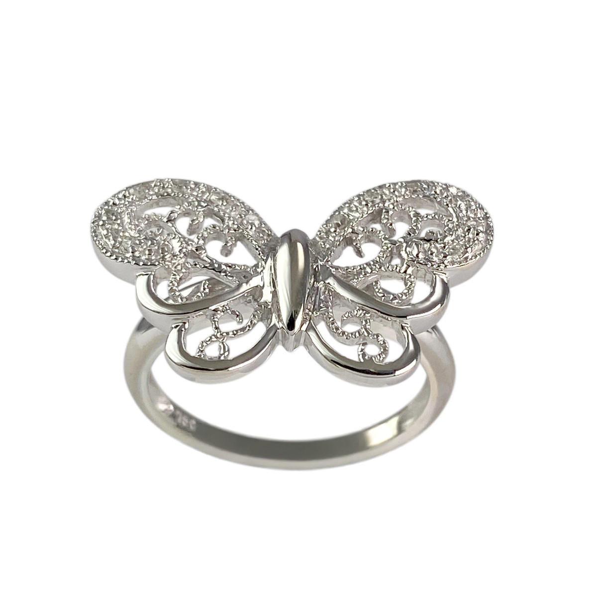 Tweedehands ring van 750 witgoud met vlinder en diamant