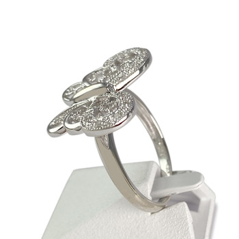 Tweedehands ring van 750 witgoud met vlinder en diamant