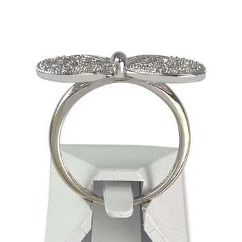 Tweedehands ring van 750 witgoud met vlinder en diamant