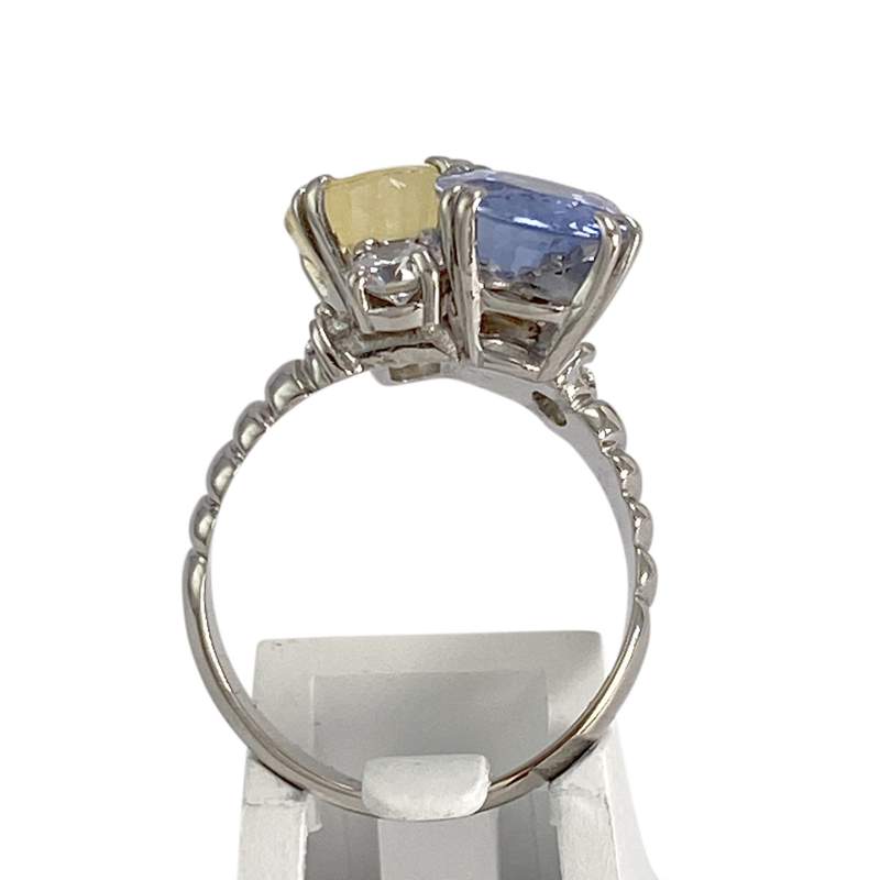 Bague d'occasion or 750 blanc saphir, saphir jaune et diamants - vue 3