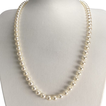 Tweedehands ketting van 750 geelgoud met ketting van Japanse kweekparels