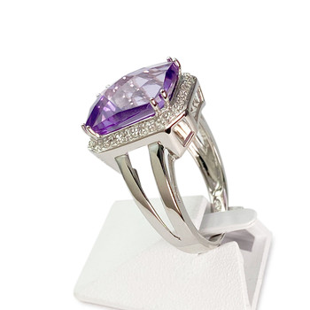 Bague d'occasion 2 ors 750 améthyste diamants