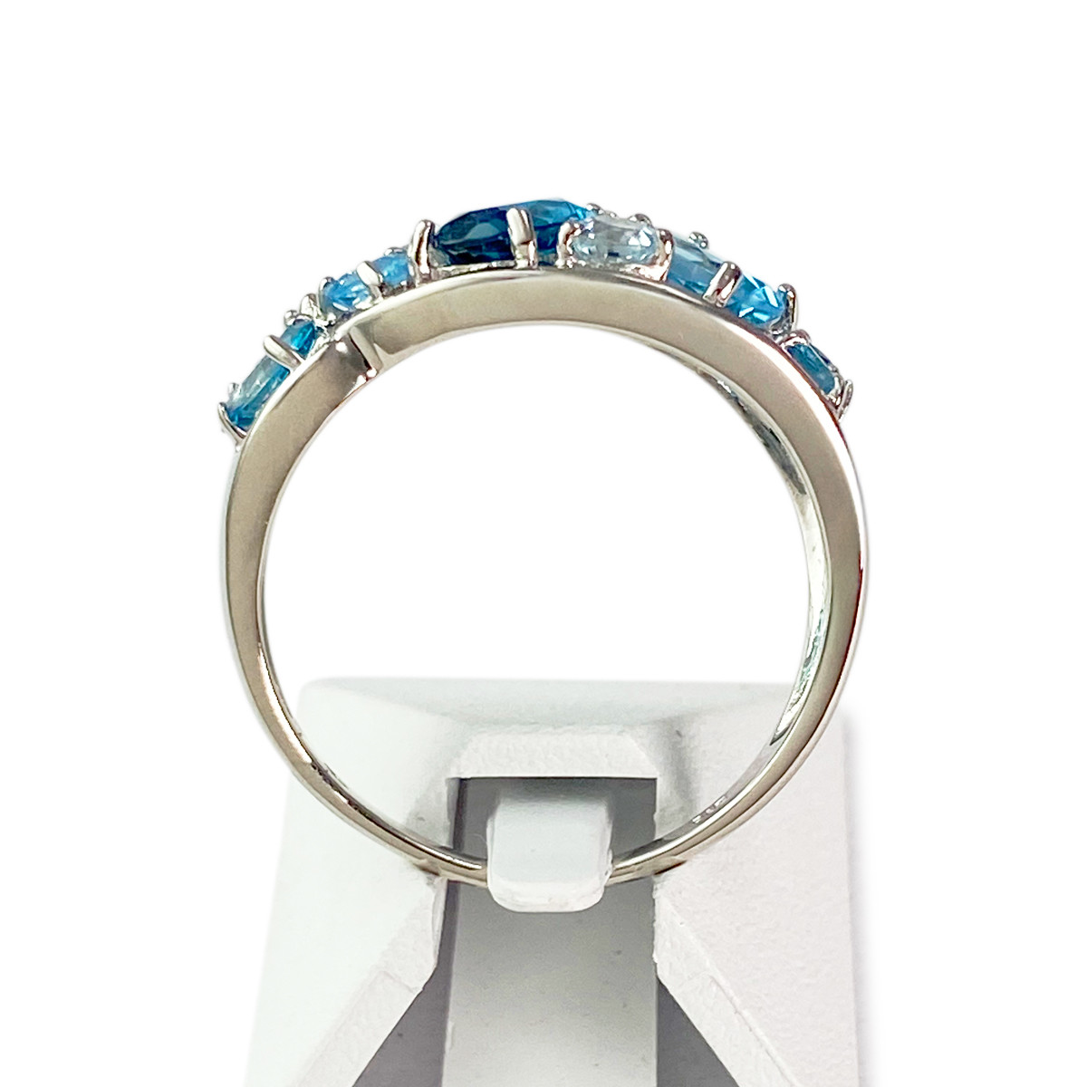 Bague d'occasion or 375 blanc topaze london blue, topaze swiss blue et topaze sky blue - vue 3