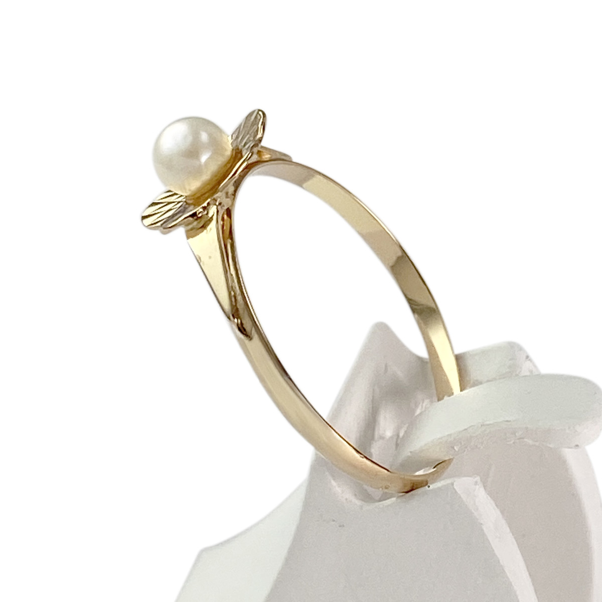 Second hand gold ring 750 yellow cultured pearl - view 2