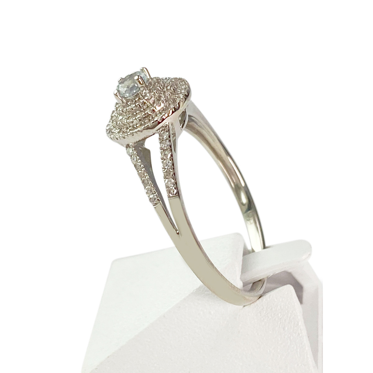 Bague d'occasion or 375 blanc diamants, pierre - vue 2