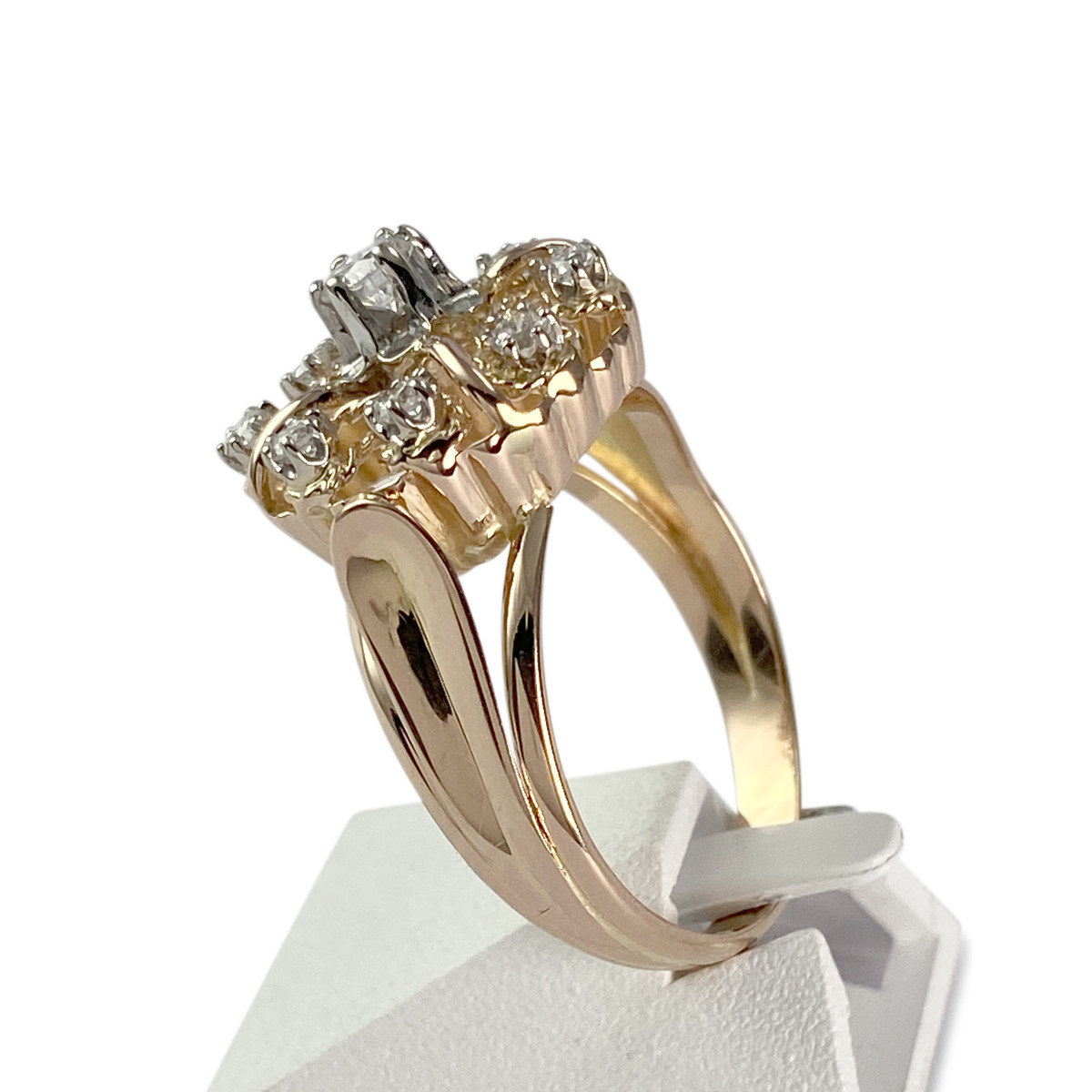 Tweedehands ring goud 750 2 toon diamanten - bekijk 2