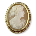 Broche d'occasion or 750 jaune camée coquille - vue 1