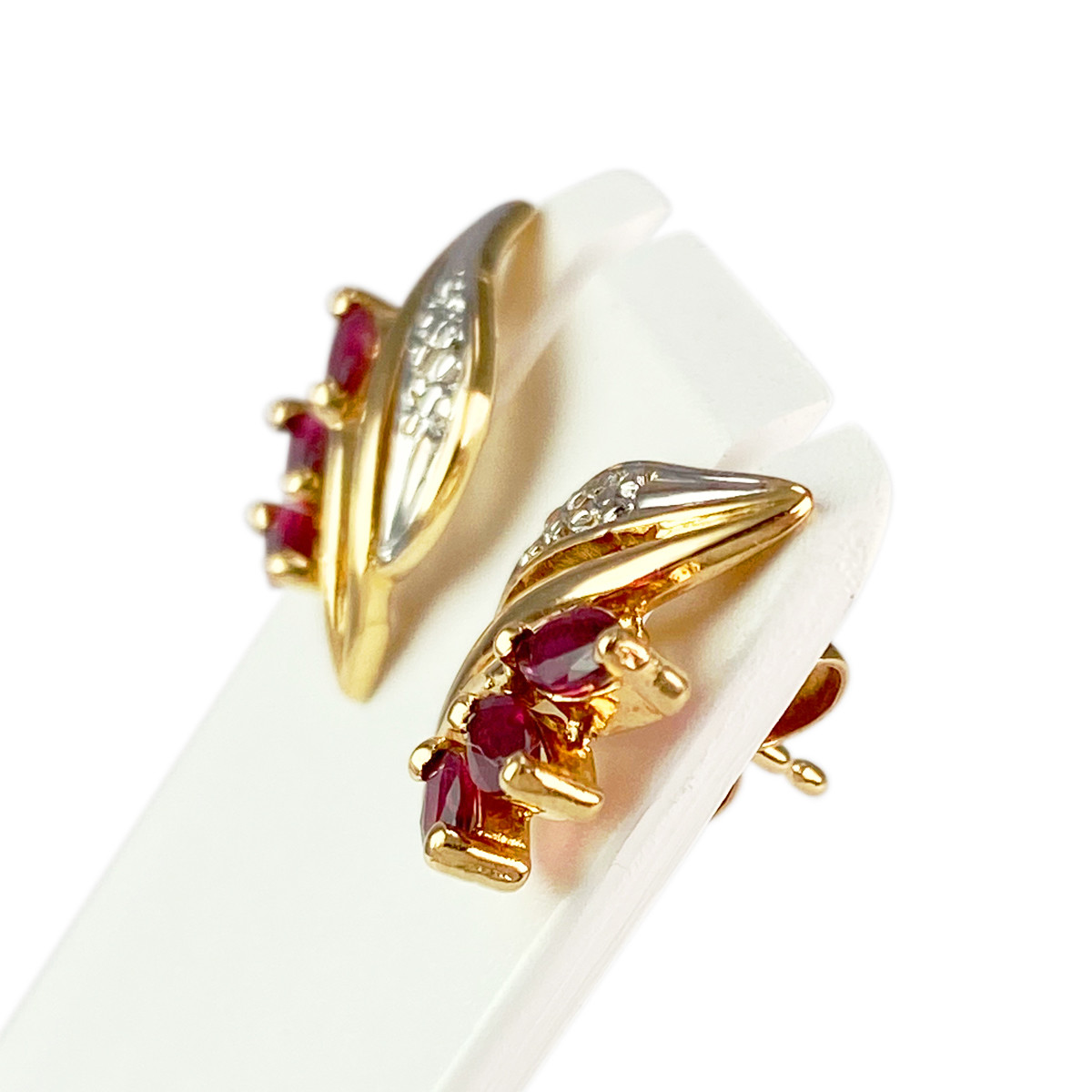 Boucles d'oreilles d'occasion 2 ors 750 diamants, rubis - vue 2