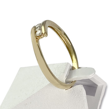 Second-hand gold ring 750 yellow diamonds