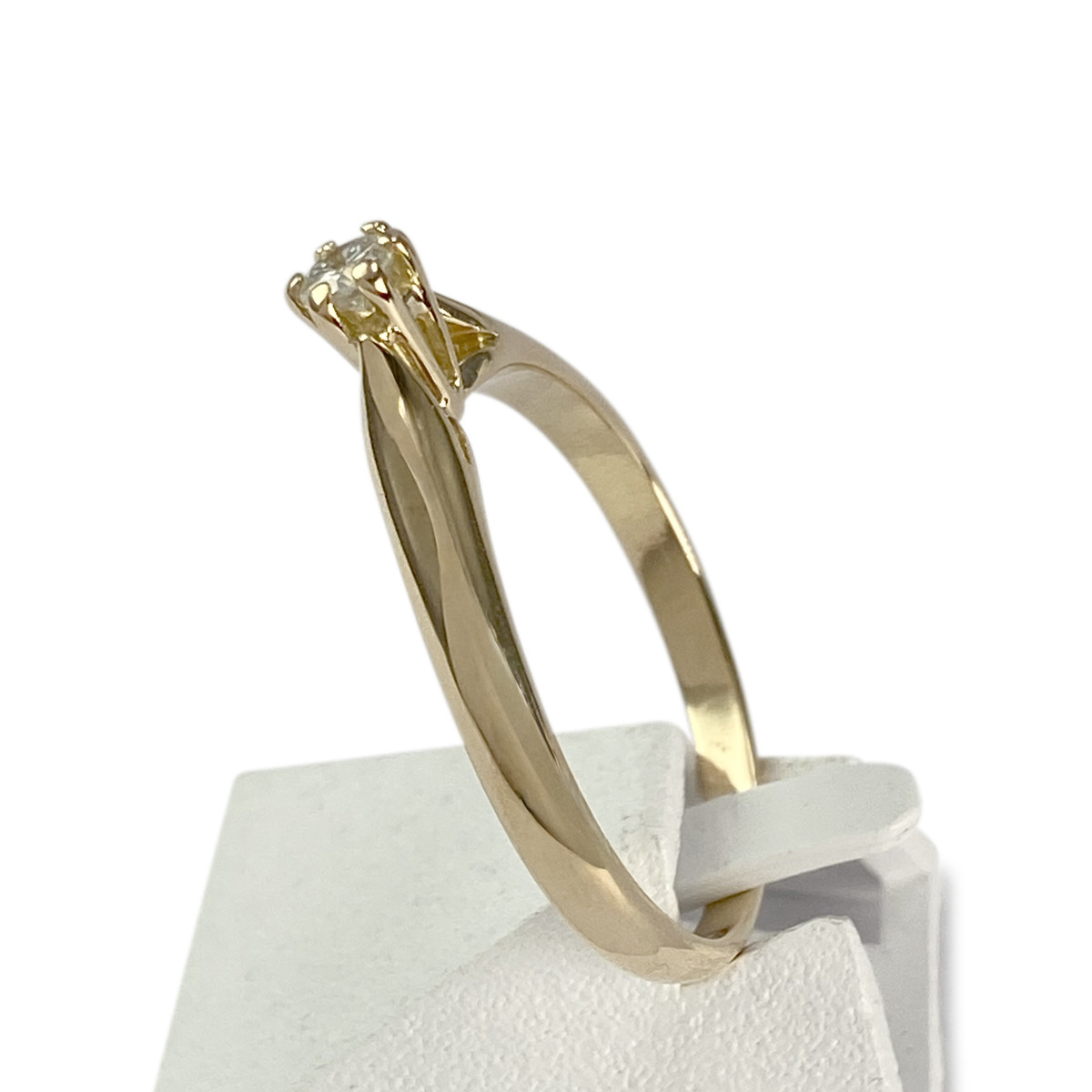 Solitaire d'occasion or 750 jaune diamant - vue 2