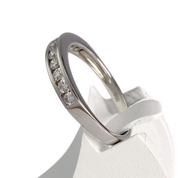 Tweedehands goud 750 witte diamanten ring
