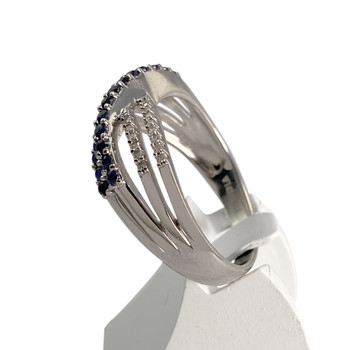 Pre-owned 375 white gold ring with diamonds and sapphires
