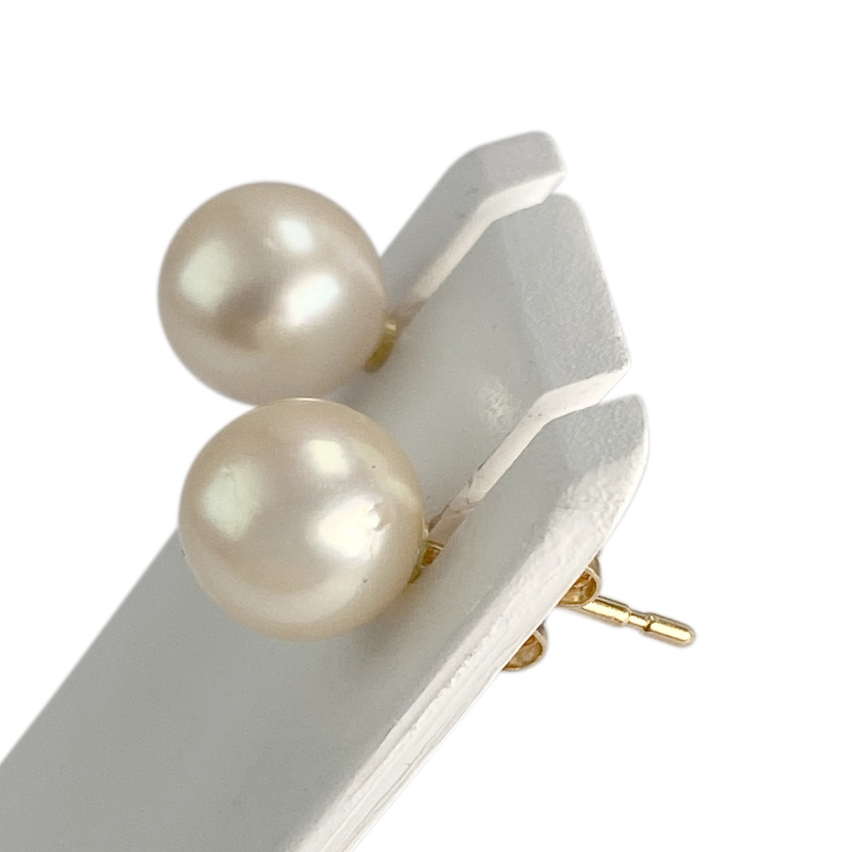 Tweedehands oorbellen van 750 geelgoud met gekweekte parel - afbeelding 2