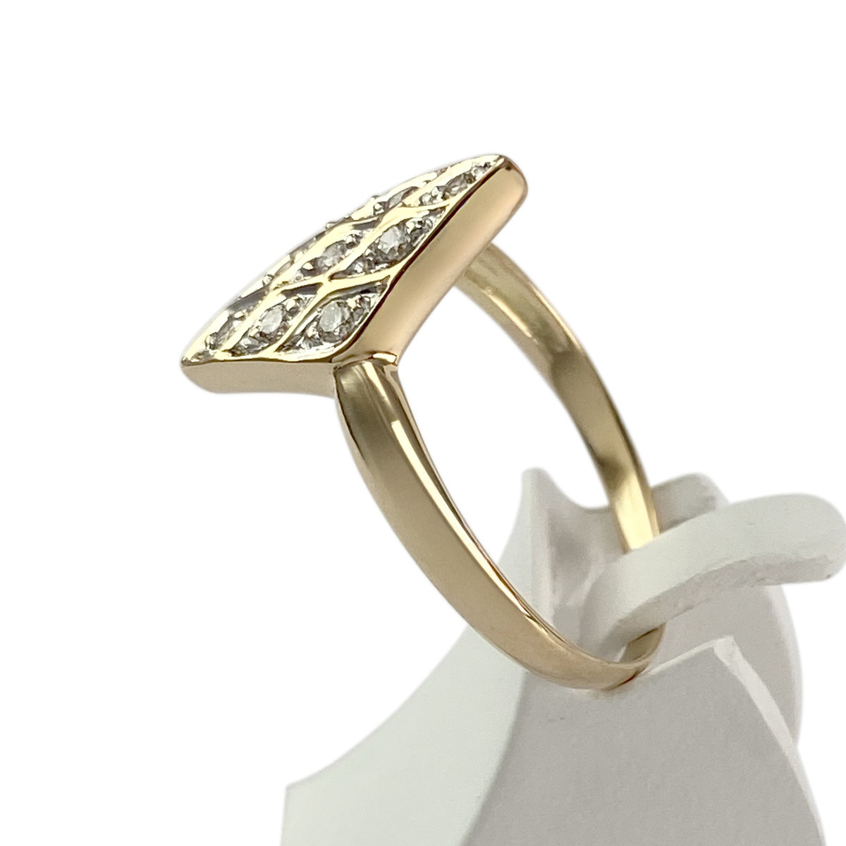 Bague d'occasion deux ors 750 jaune marquise diamants - vue 2