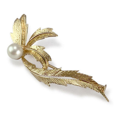 Tweedehands broche in goud 750 gele gekweekte parel