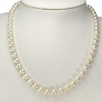Collier d'occasion or 750 jaune perle de culture - vue 2