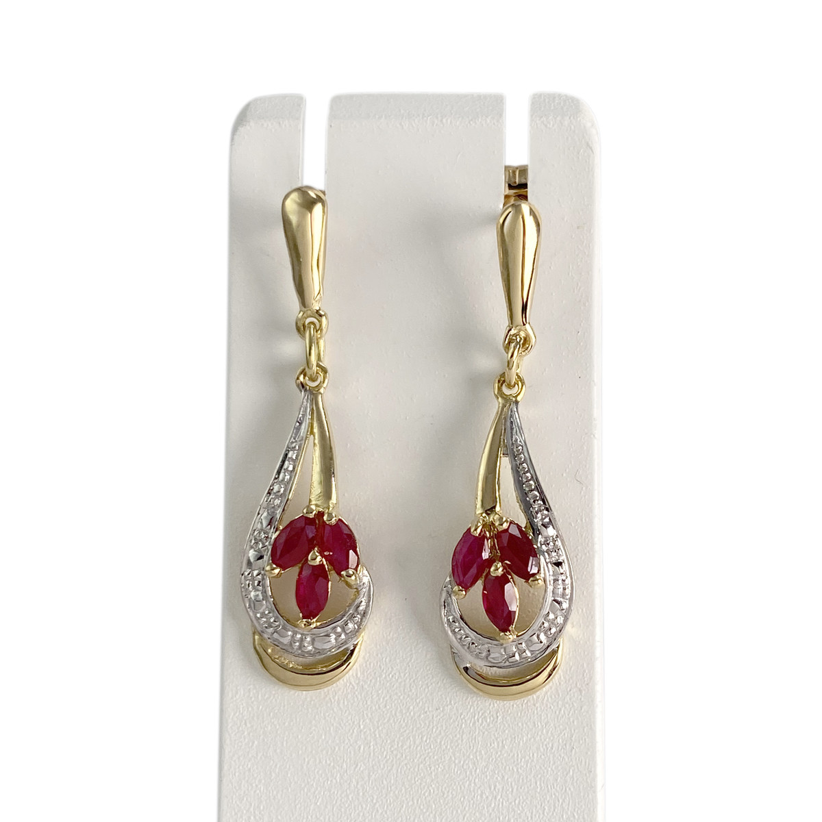 Boucles d'oreilles d'occasion or 750 2tons rubis