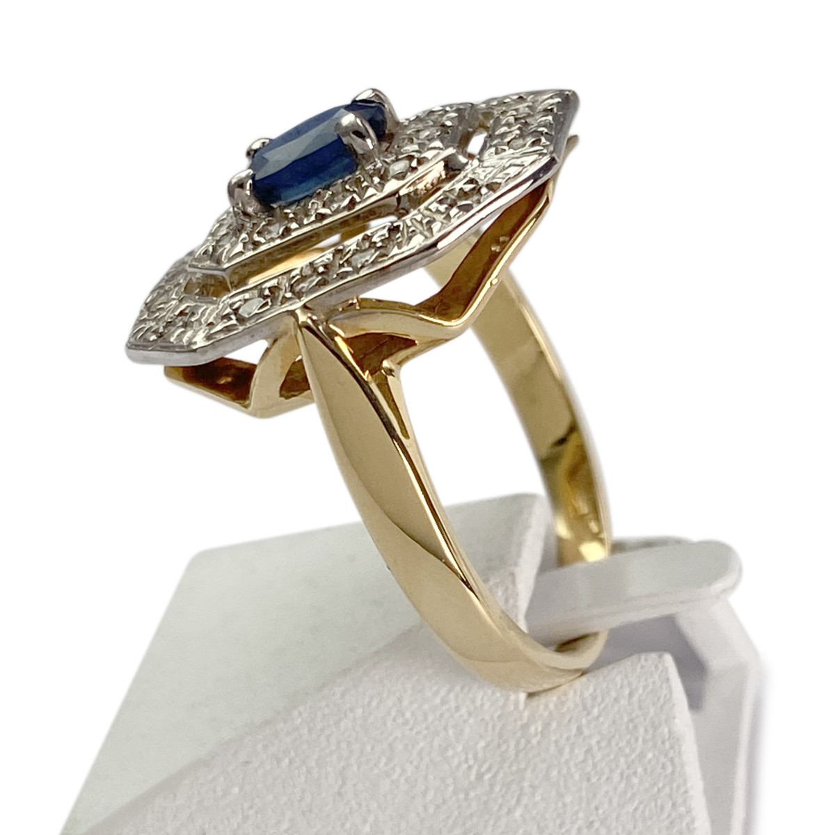 Bague d'occasion 2 ors 750 saphir diamants - vue 2