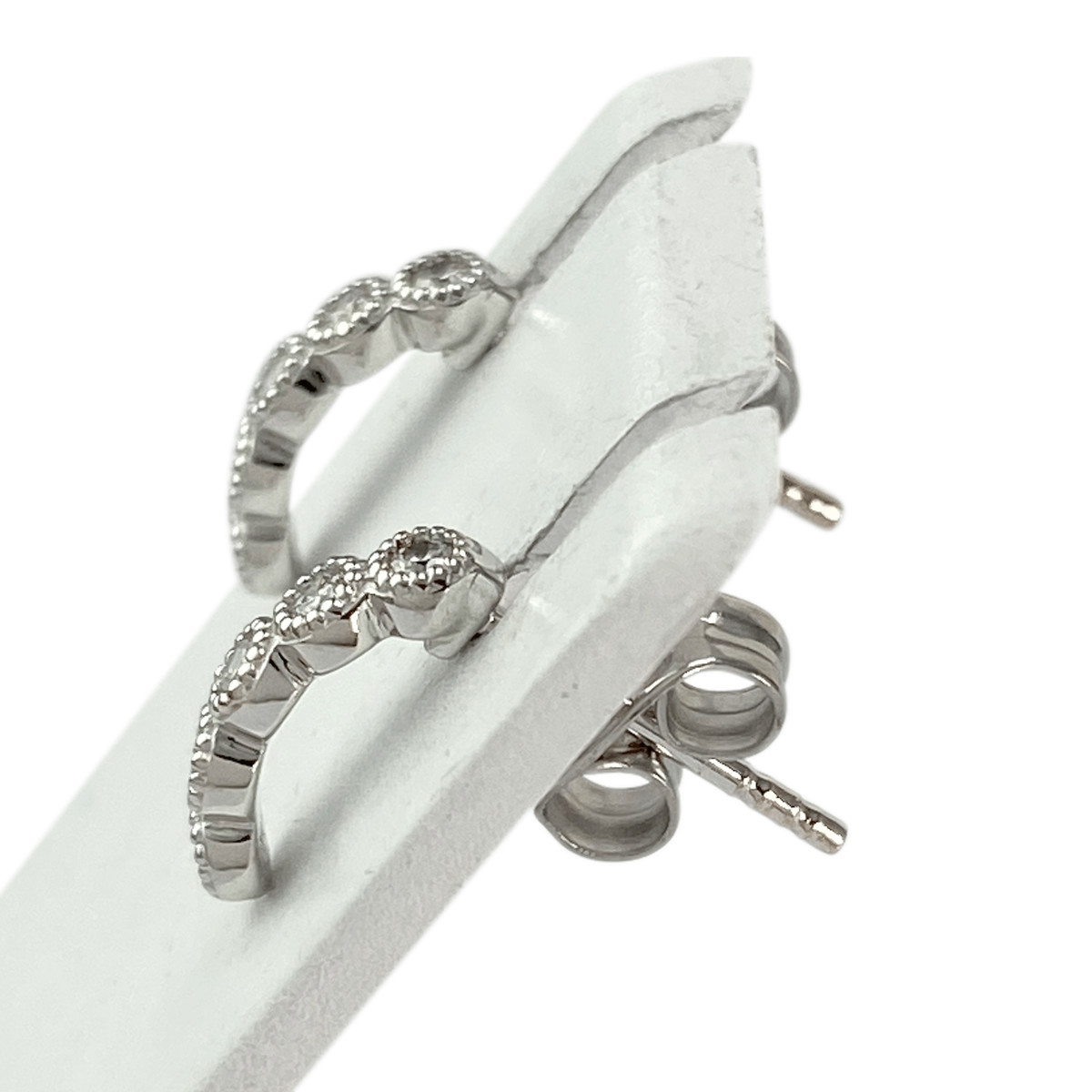 Boucles d'oreilles d'occasion or 750 blanc diamants - vue 2