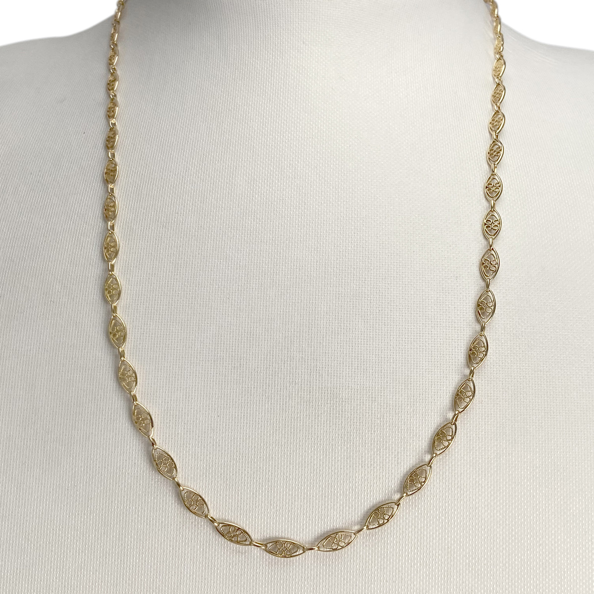 Collier d'occasion or 750 jaune filigrannes - vue 2